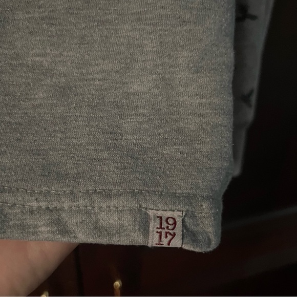 Sovereign Code gray crewneck sweatshirt bird pattern sleeves size medium - Picture 4 of 9